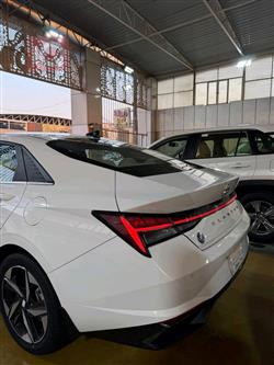 هیوندای ئەلەنترا